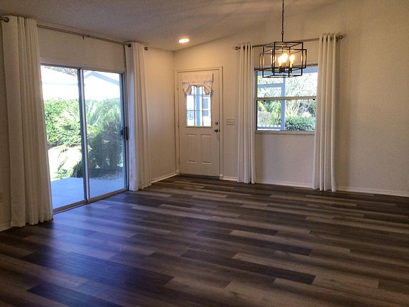 3rd image of 788 Blake Ln