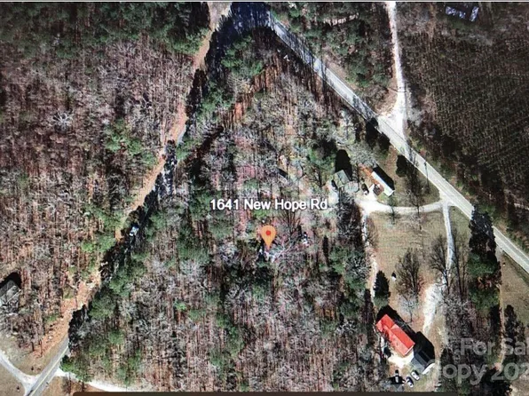 1641 New Hope Rd, Heath Springs, SC 29058
