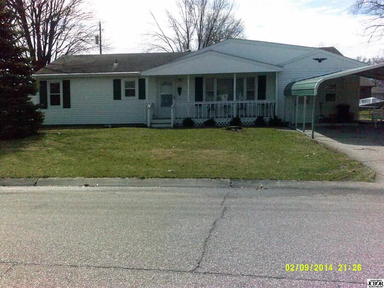 181 W Marshall Dr photo 1