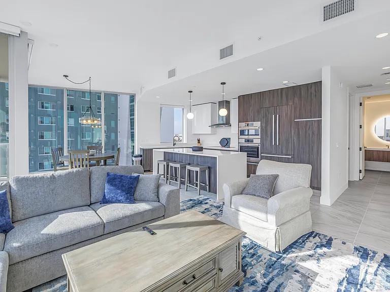 777 3rd Ave N #708 — Photo 8