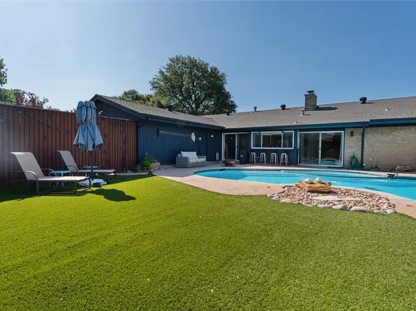 3711 Blue Trace Ln, Farmers Branch, TX 75244