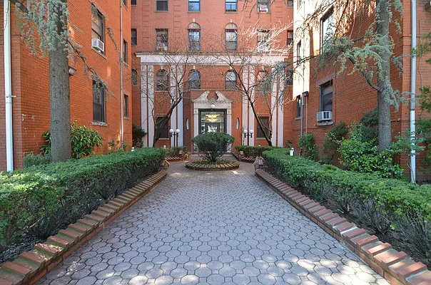 Sold by NY Living Solutions | media 9