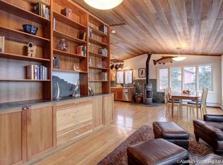 14540 Fernhill Cir, Anchorage, AK 99516