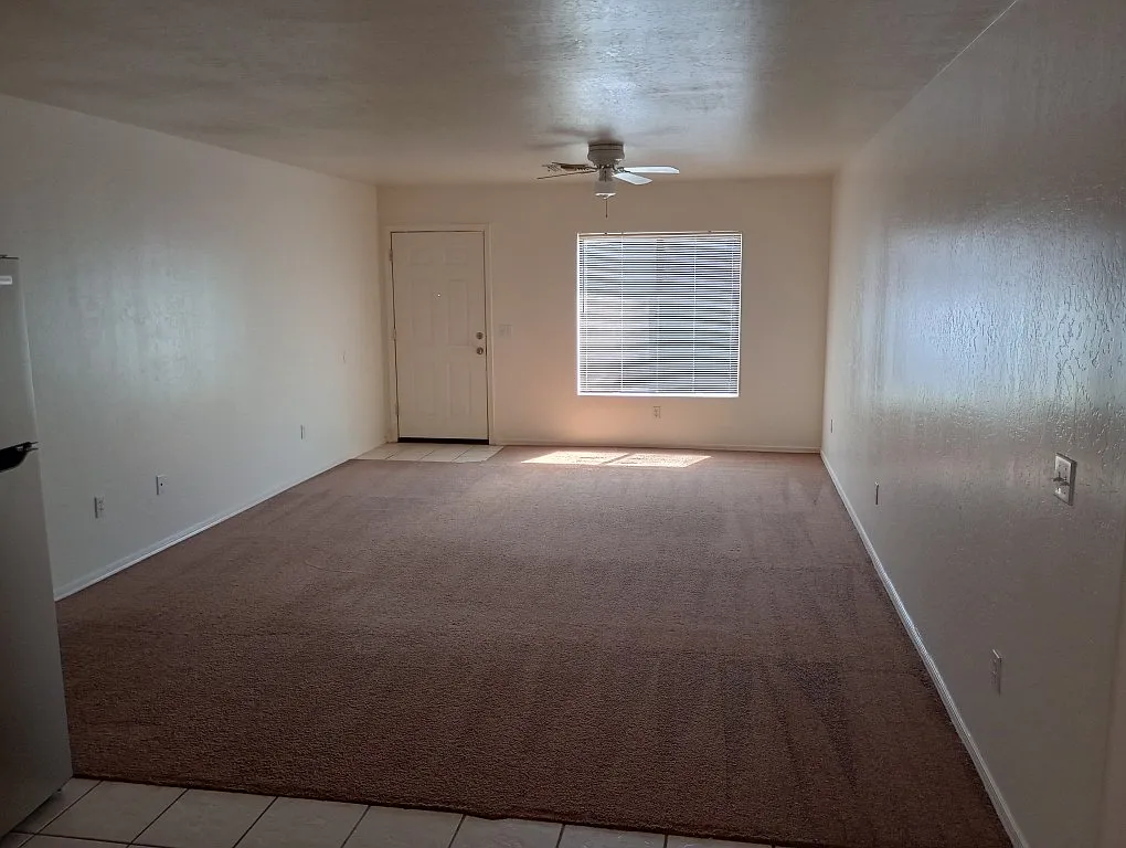 3 bed, 2.0 bath, 1144 sqft, $1,350 — Photo 4