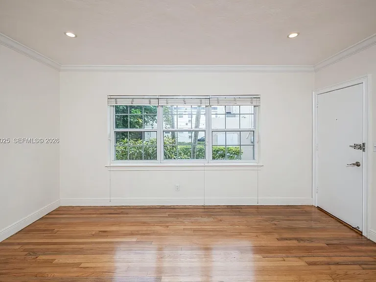 237 Madeira Ave #1 — Photo 9