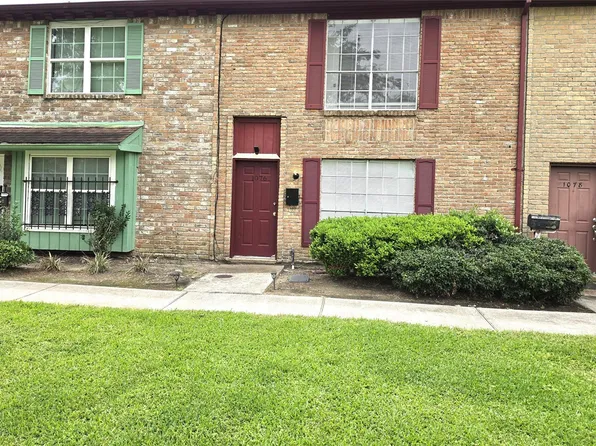 1076 Willow Oaks Cir, Pasadena, TX 77506