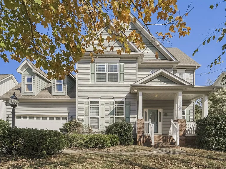 8607 Castle Cliff Dr — Photo 4