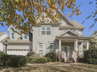 8607 Castle Cliff Dr, Matthews, NC 28105