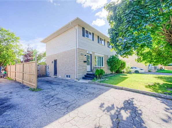 61 Winter Ave, Cambridge, ON N1R 5Z7