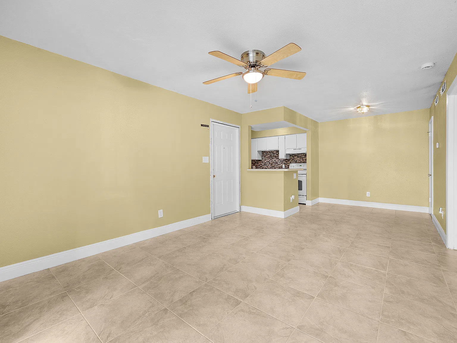 1 bed, 560 sqft, $950 — Photo 4