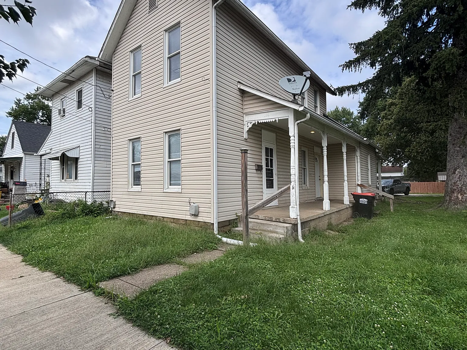 3 bed, 1190 sqft, $1,350 — Photo 1