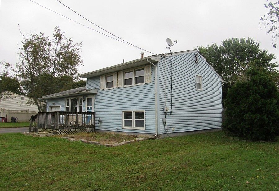 2nd image of 3081 Athens Way