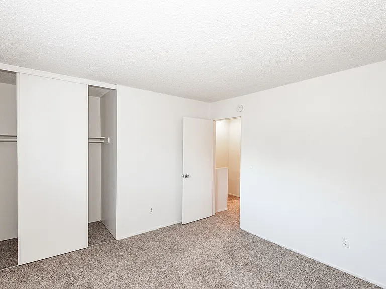 Clipper Ridge Apartments — Photo 16