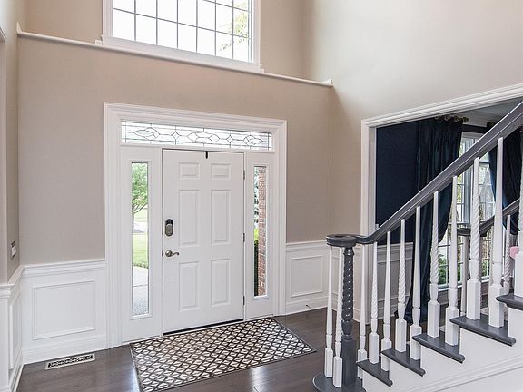 5th image of 2289 Savannah Ln