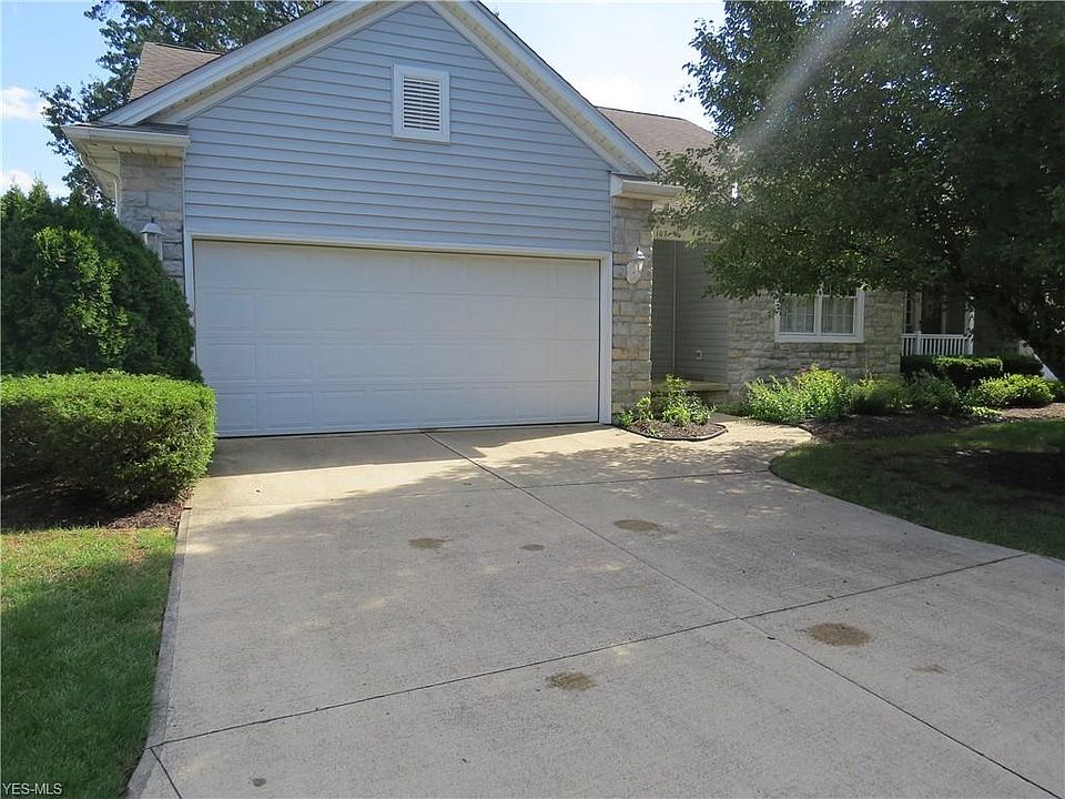 1st image of 107 Stonehedge Dr