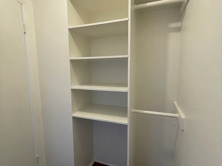 4264 Euclid Ave #6 — Photo 7