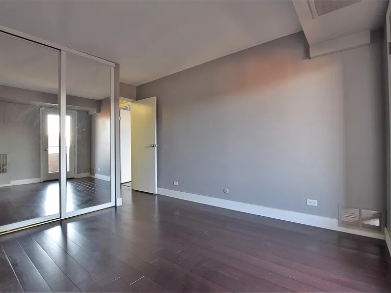 1313 N Williams St #501 — Photo 21