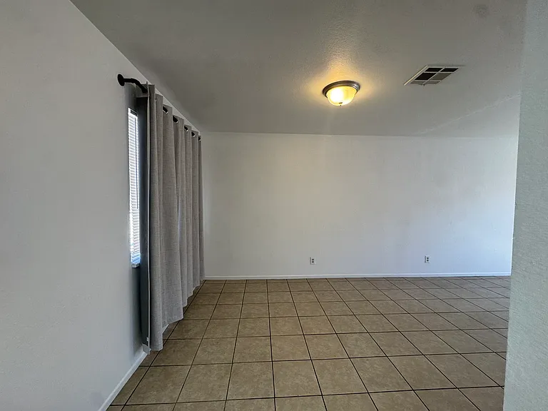 1539 Monte Vista Dr #C — Photo 12
