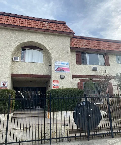 8800 Cedros Ave #203 — Photo 1