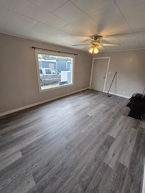 1 bed, 1.0 bath, 500 sqft, $1,000 — Photo 2