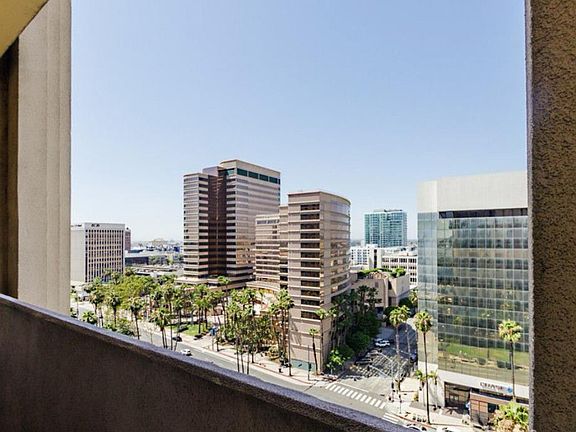 2nd image of 4289 E Ocean Blvd Unit 2