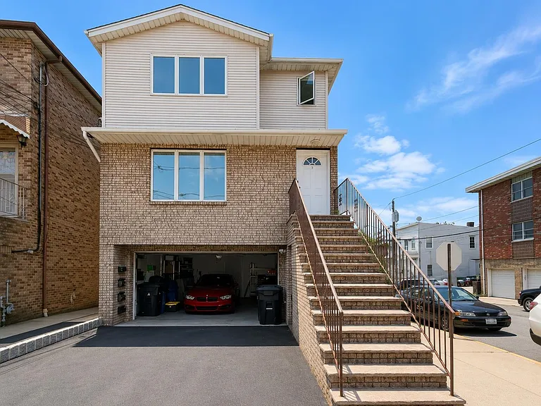 234 Cliff St #1 — Photo 9