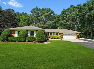 5119 N Ridgeway Rd, Ringwood, IL 60072