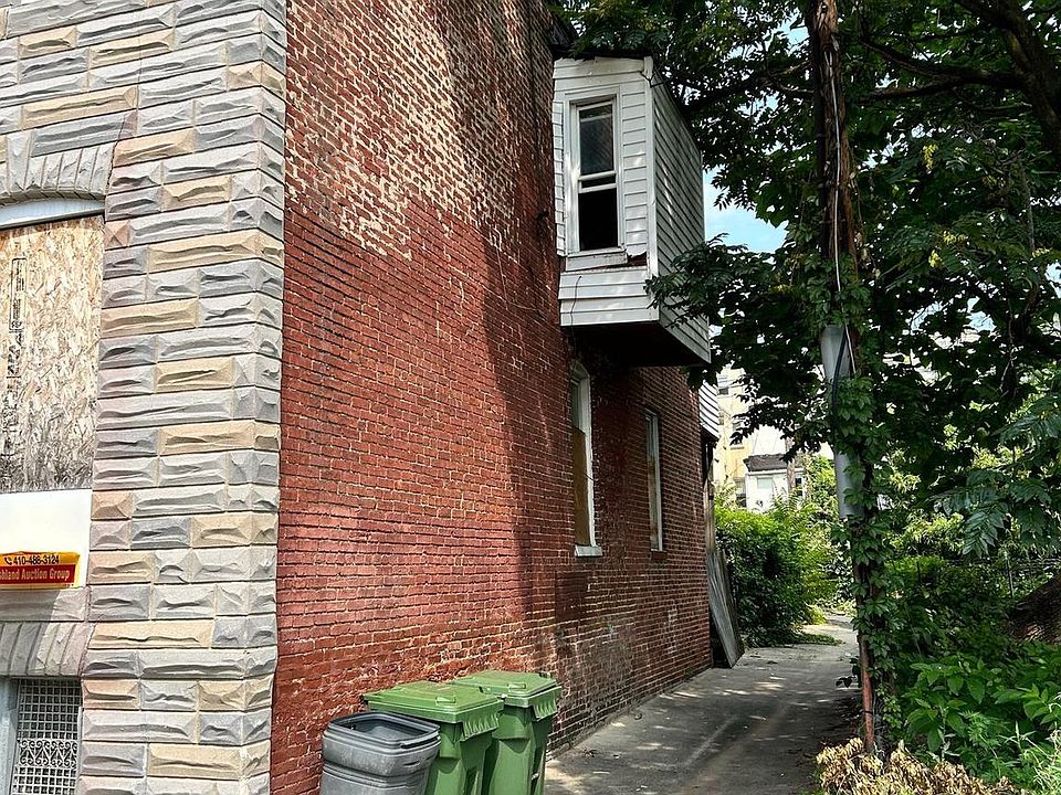 2nd image of 1101 McKean Ave