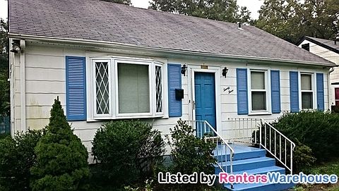 1st image of 23 S Grove Ave