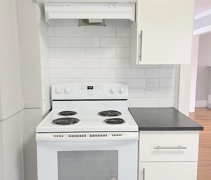 896 Pillette Rd #2 — Photo 8