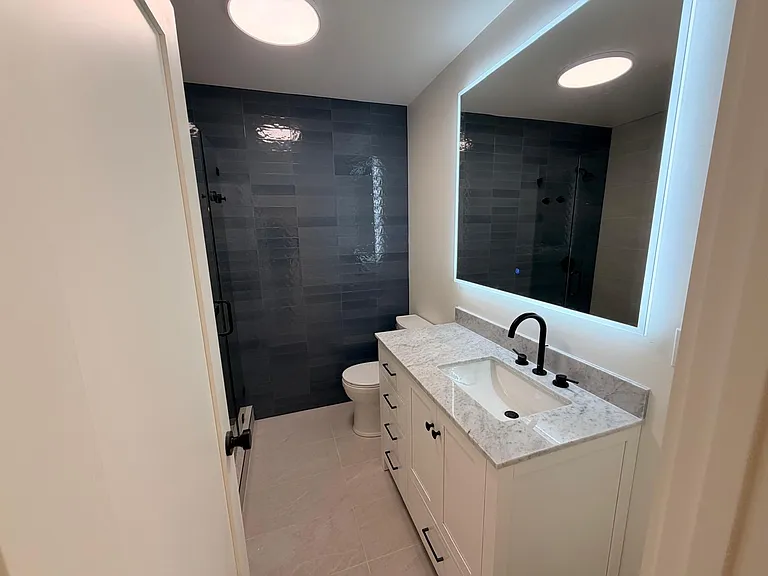 230 Castro St #3 — Photo 8