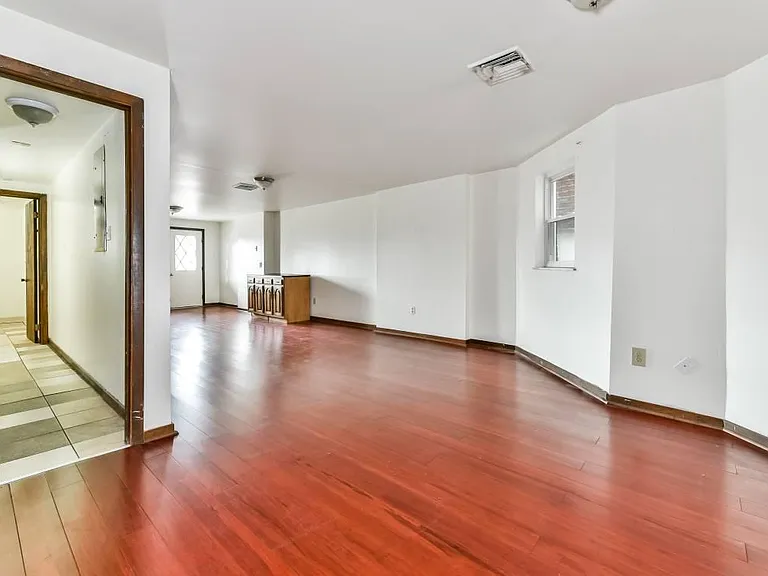 4519 Liberty Ave #2 — Photo 6
