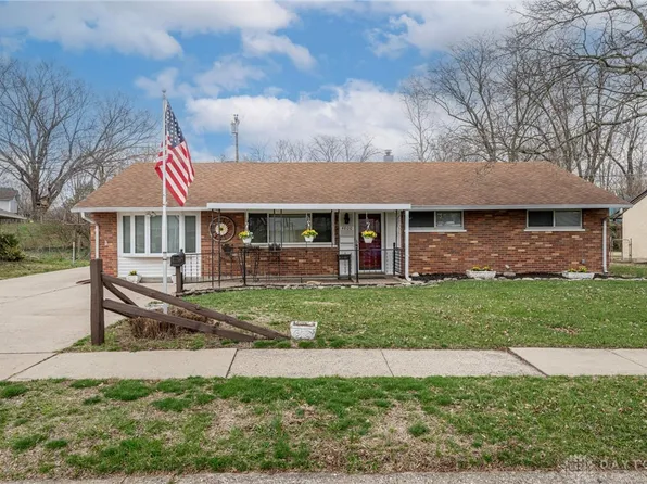4800 Delba Dr, Dayton, OH 45439