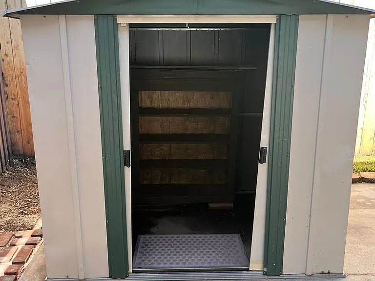 768 W Pine St — Photo 14