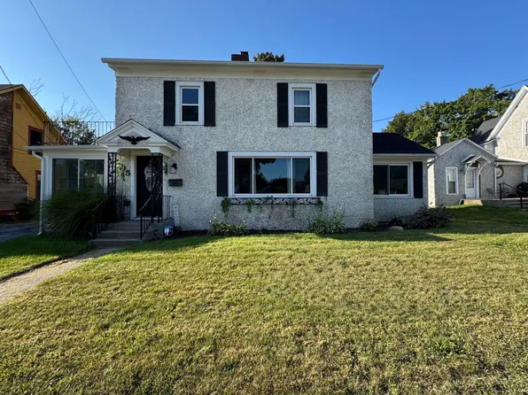 105 E 1st St, Auburn, IN 46706