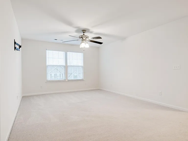 2074 Morton Dr — Photo 26