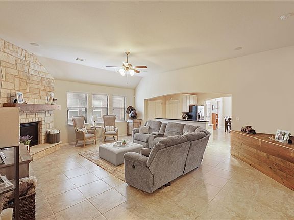 5th image of 2027 Wembley Way