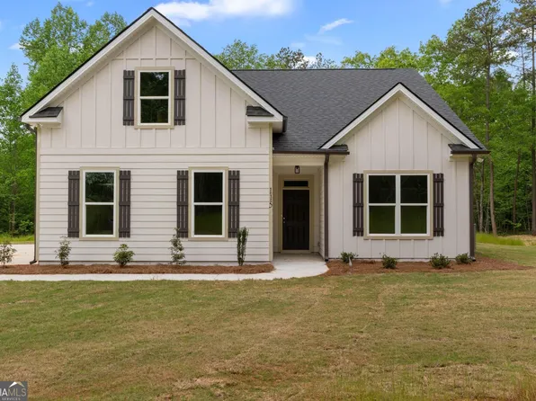67 Oak Rd, Locust Grove, GA 30248