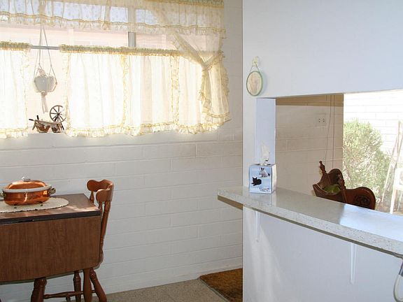 5th image of 1439 S Jones Blvd APT D16
