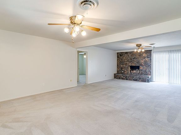 5th image of 2928 Laredo Dr