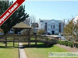 1860 Chantilly Ct, Virginia Beach, VA 23454