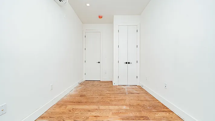 Rented by Nooklyn NYC LLC | media 3