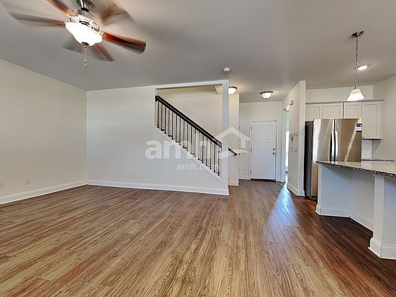 5th image of 243 Dogwood Cir