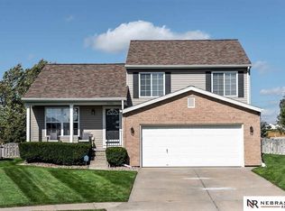 15466 Mormon Cir, Bennington, NE 68007