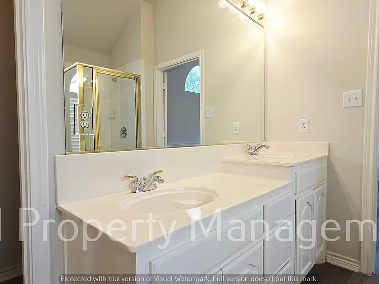 3305 Woodbluff Ln — Photo 19