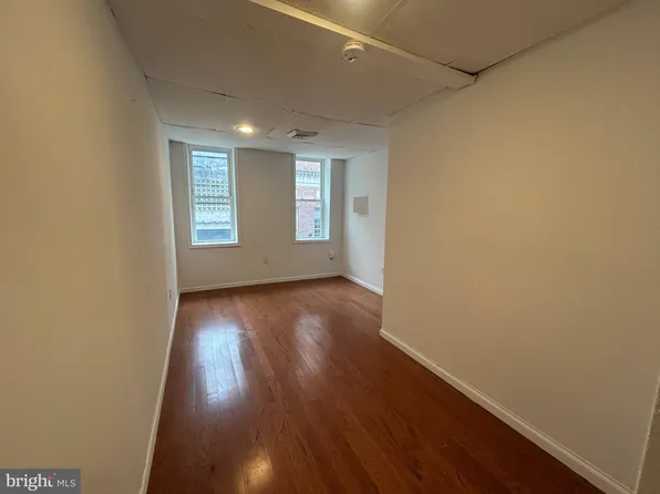 44 S 2nd St Floor 2, Philadelphia, PA 19106