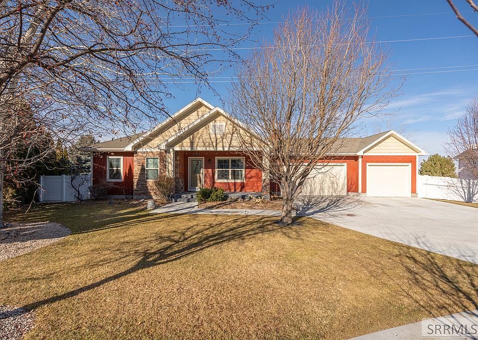 1st image of 6349 E Tower Castle Loop