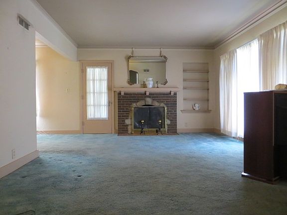 3rd image of 2309 W Sherman Ave