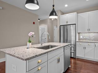 515 N Churton St #203, Hillsborough, NC 27278