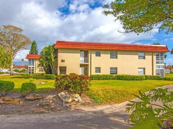 103 Royal Oak Dr APT 206, Vero Beach, FL 32962